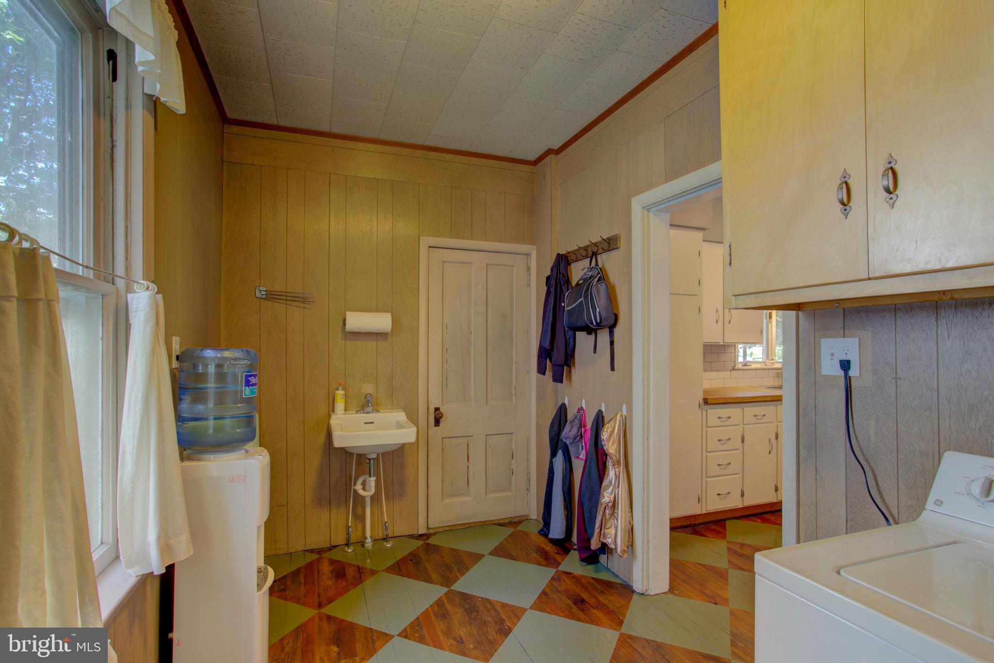 121 West Orange Street Lititz, PA 17543 - Photo 25 of 43