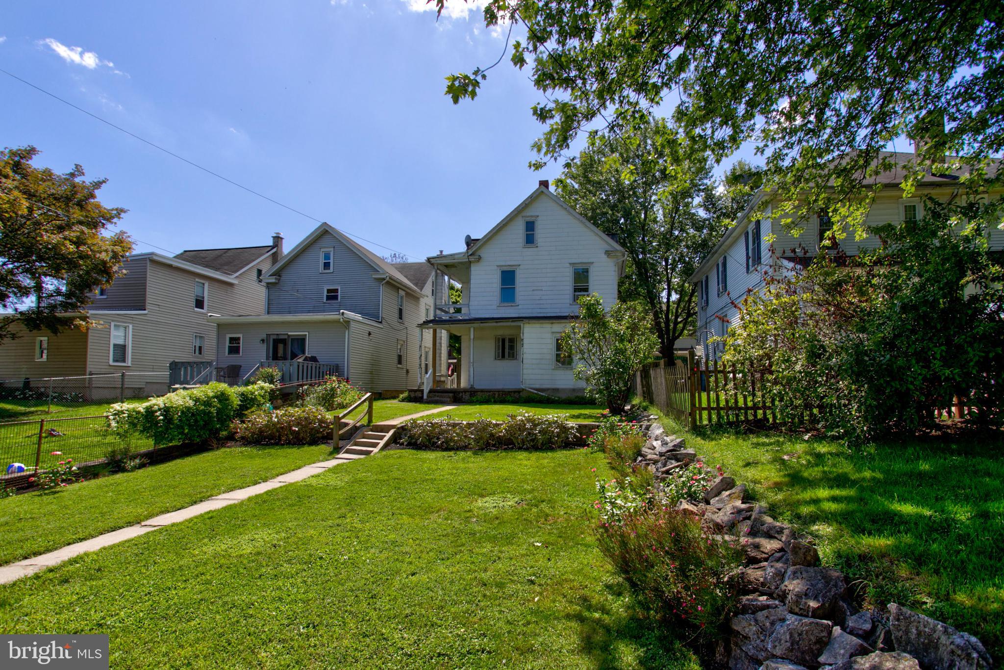 121 West Orange Street Lititz, PA 17543 - Photo 40 of 43