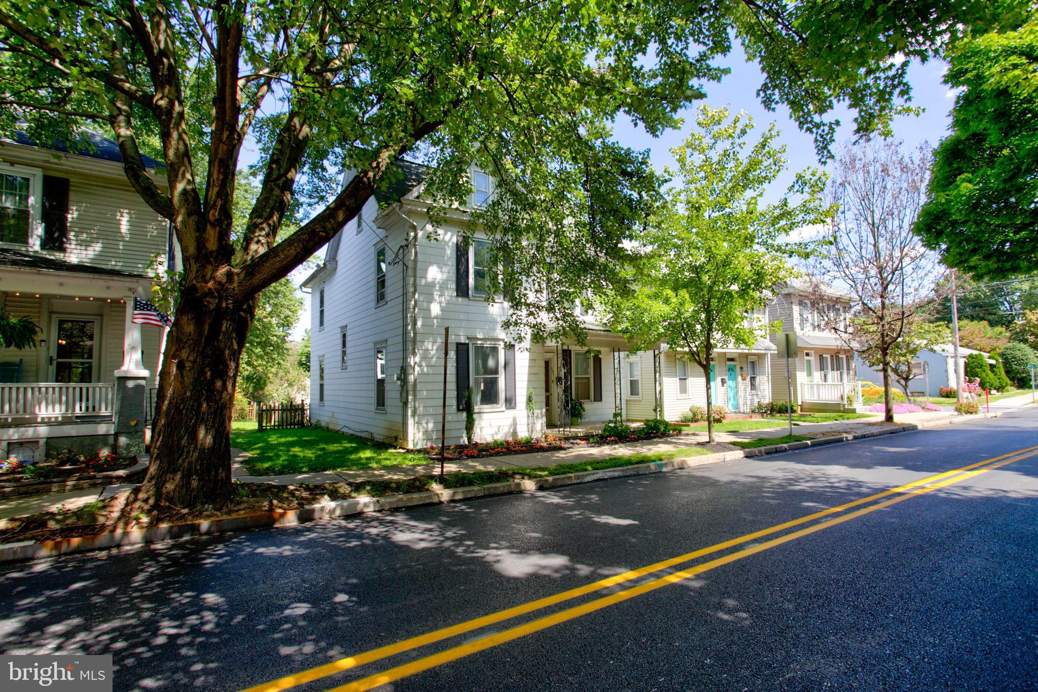 121 West Orange Street Lititz, PA 17543 - Photo 6 of 43