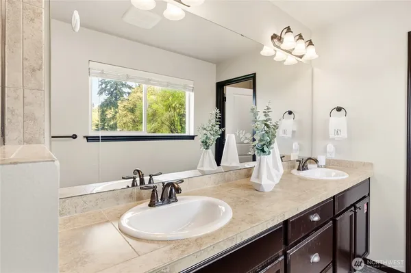 $639,000 | 9702 Lowell Larimer Road, Everett, WA 98208