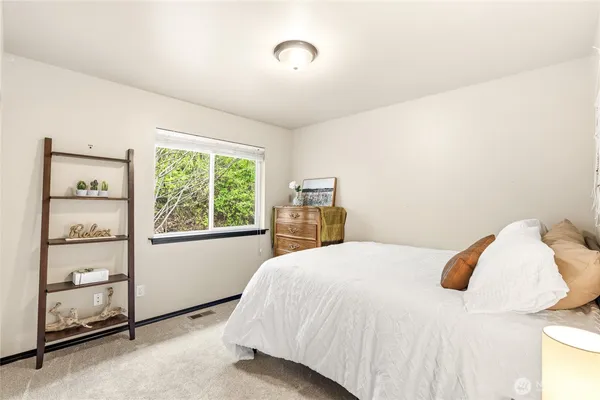 $639,000 | 9702 Lowell Larimer Road, Everett, WA 98208