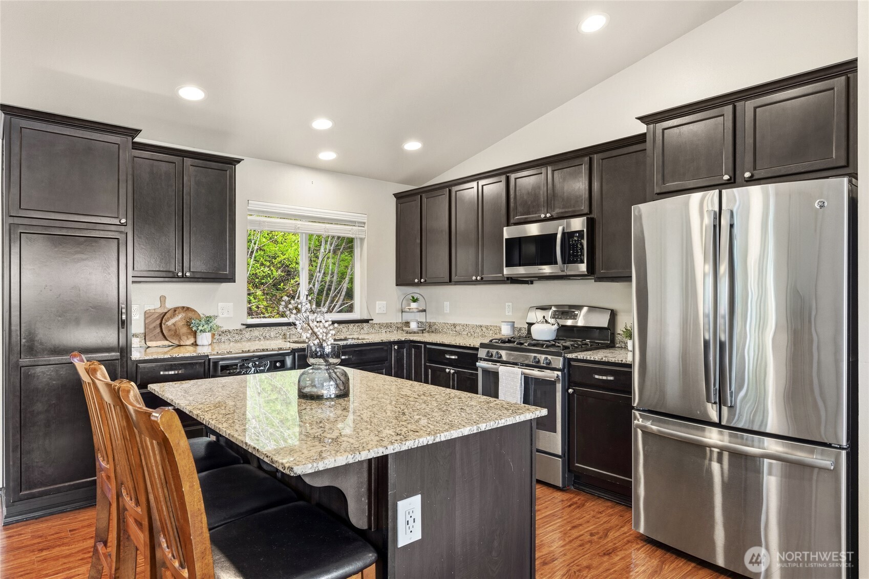 9702 Lowell Larimer Road Everett, WA 98208 - Photo 7 of 38