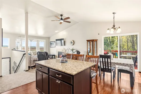 $639,000 | 9702 Lowell Larimer Road, Everett, WA 98208