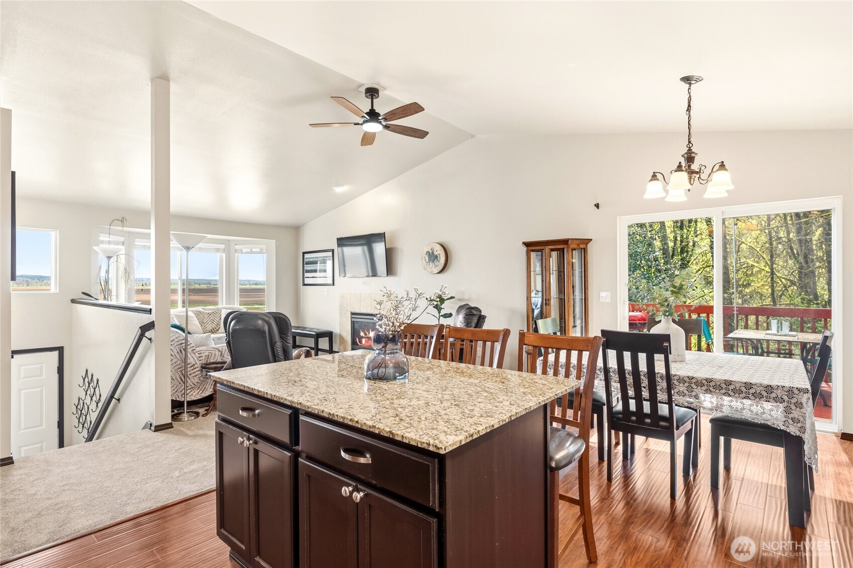 9702 Lowell Larimer Road Everett, WA 98208 - Photo 10 of 38