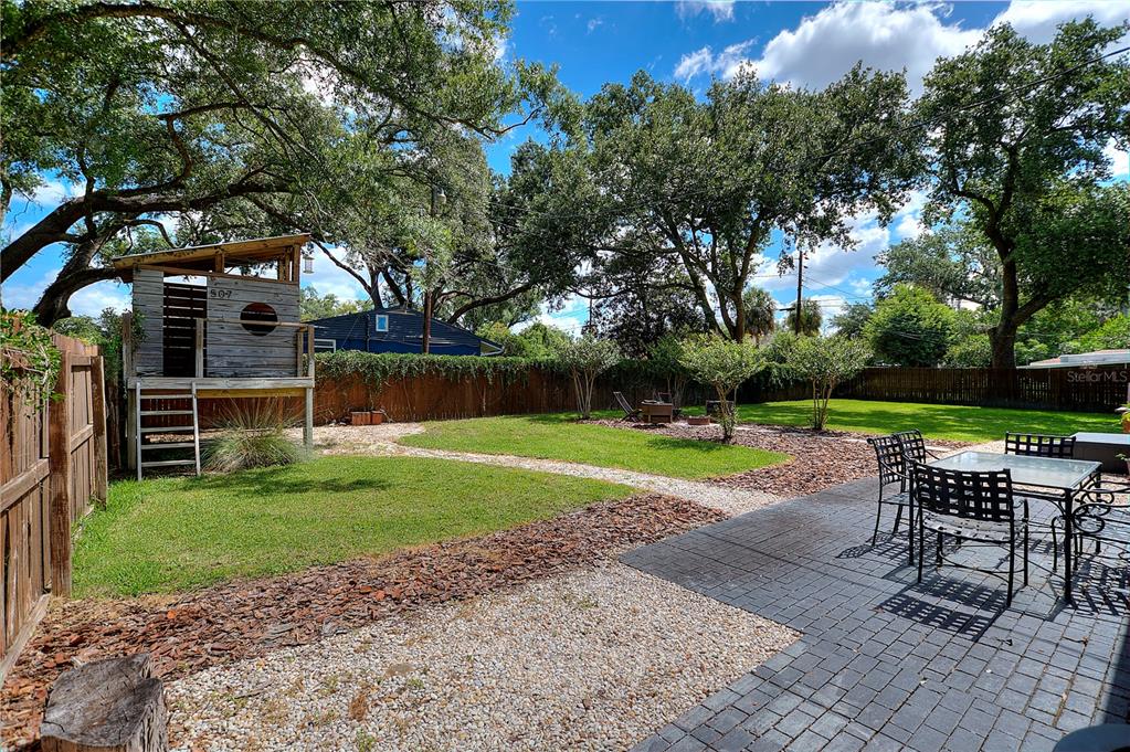 507 West Beacon Road Lakeland, FL 33803 - Photo 4 of 48 Gallery Image 4