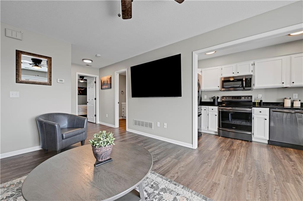 24607 Northeast Colbern Road Lee's Summit, MO 64086 - Photo 12 of 21
