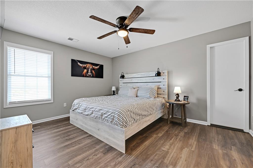24607 Northeast Colbern Road Lee's Summit, MO 64086 - Photo 19 of 20