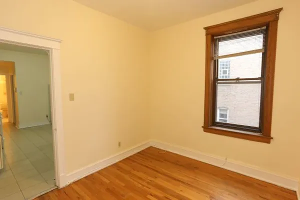 $2,350 | 953 North Hoyne Avenue, Unit 2, Chicago, IL 60622