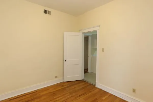 $2,350 | 953 North Hoyne Avenue, Unit 2, Chicago, IL 60622