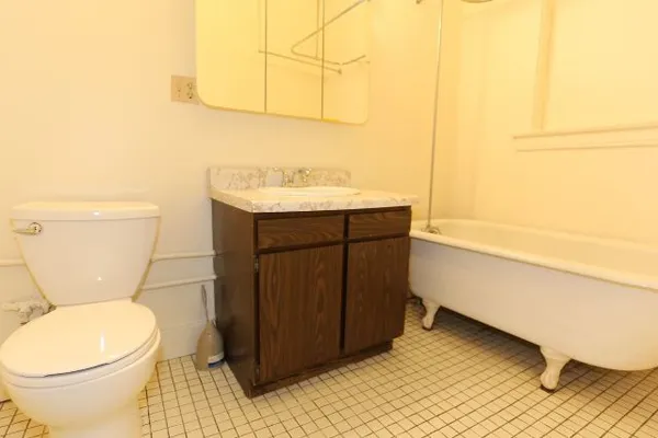 $2,350 | 953 North Hoyne Avenue, Unit 2, Chicago, IL 60622