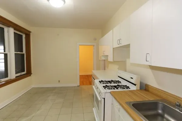 $2,350 | 953 North Hoyne Avenue, Unit 2, Chicago, IL 60622