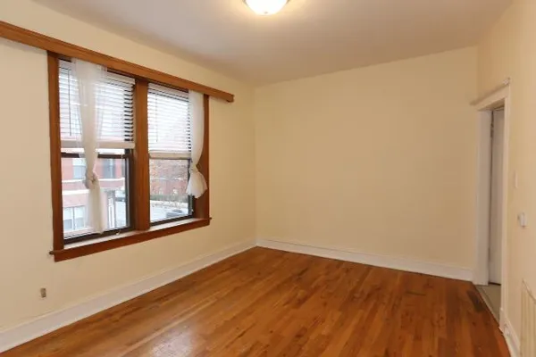 $2,350 | 953 North Hoyne Avenue, Unit 2, Chicago, IL 60622