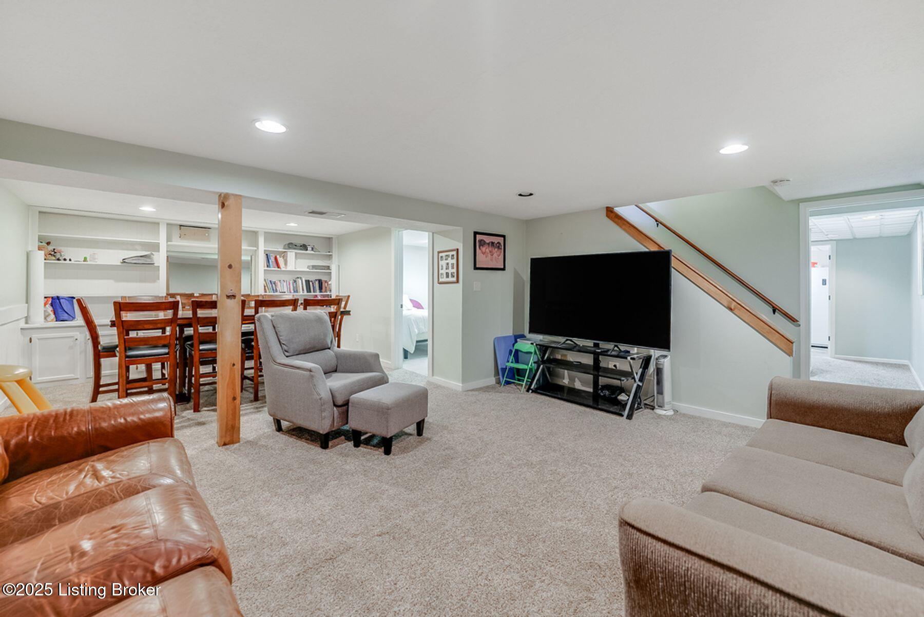 7107 Fld Rdg Court Louisville, KY 40291 - Photo 22 of 46 photo_online_021
