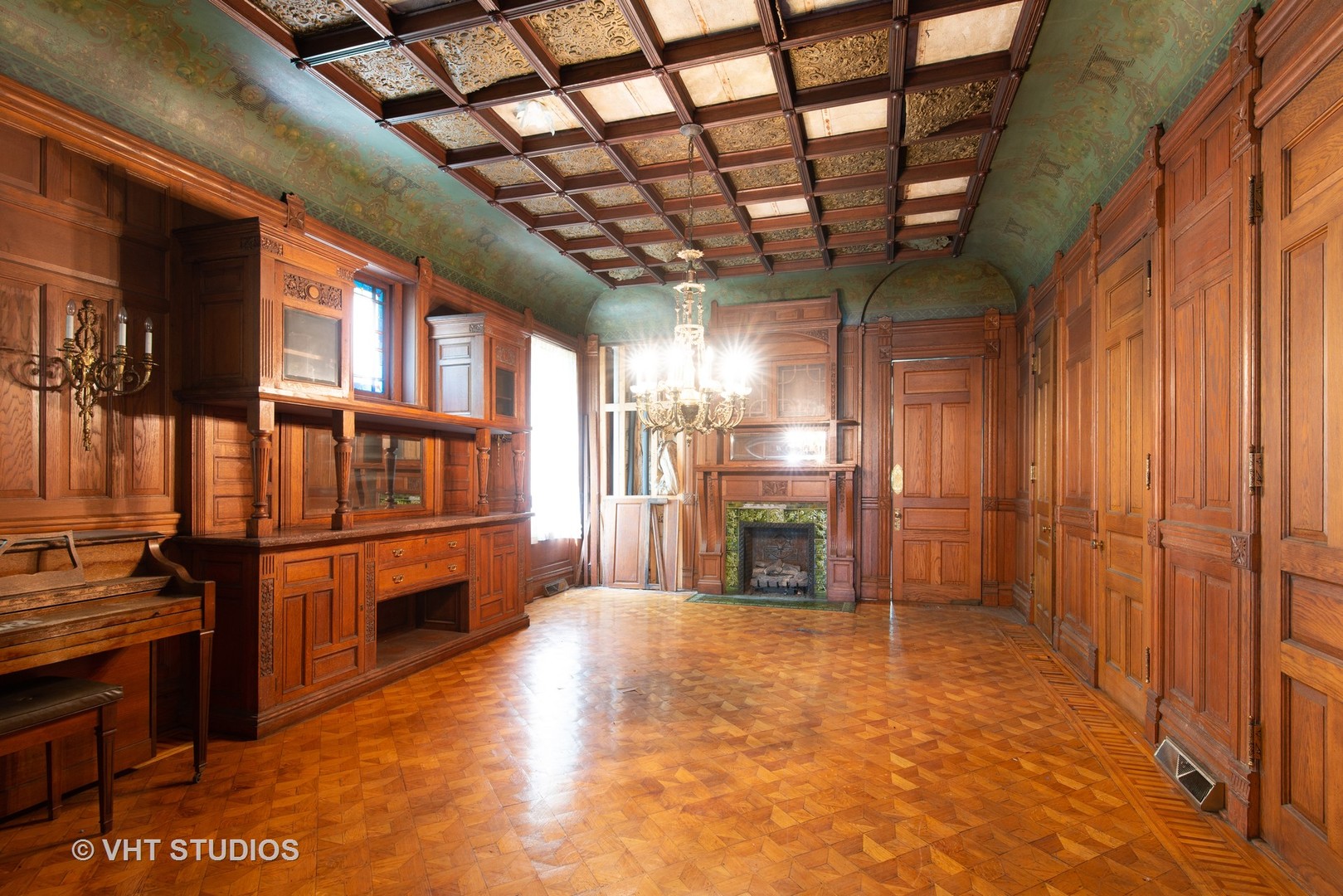 307 North Main Street Sycamore, IL 60178 - Photo 18 of 32 a view of an empty room
