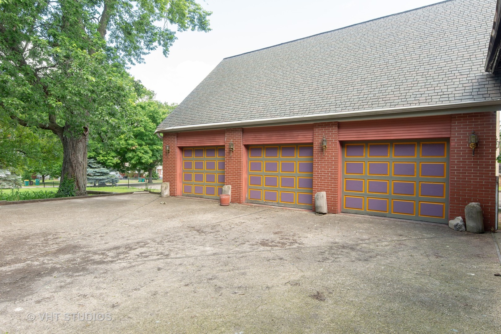 307 North Main Street Sycamore, IL 60178 - Photo 29 of 32 a view of a house with a garage