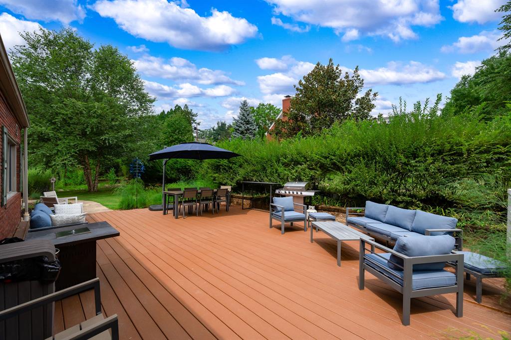 2316 Clearvue Road Pittsburgh, PA 15237 - Photo 33 of 37 Gallery Image 33