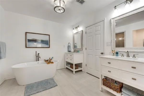 $3,200 | 150 Guadalupe Drive, Mabank, TX 75156