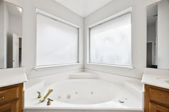 $320,000 | 821 Willow Court, Saginaw, TX 76179