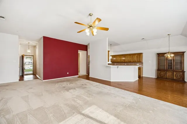 $320,000 | 821 Willow Court, Saginaw, TX 76179