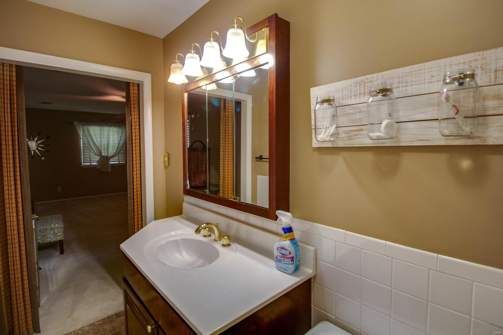 1807 Arrowhead Lane Godfrey, IL 62035 - Photo 27 of 60