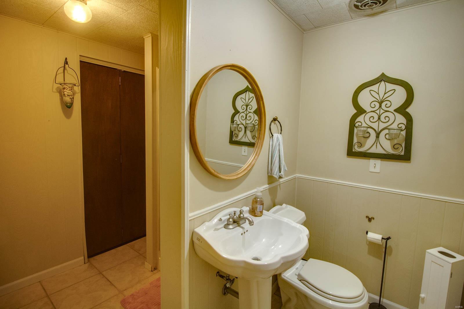 1807 Arrowhead Lane Godfrey, IL 62035 - Photo 42 of 60