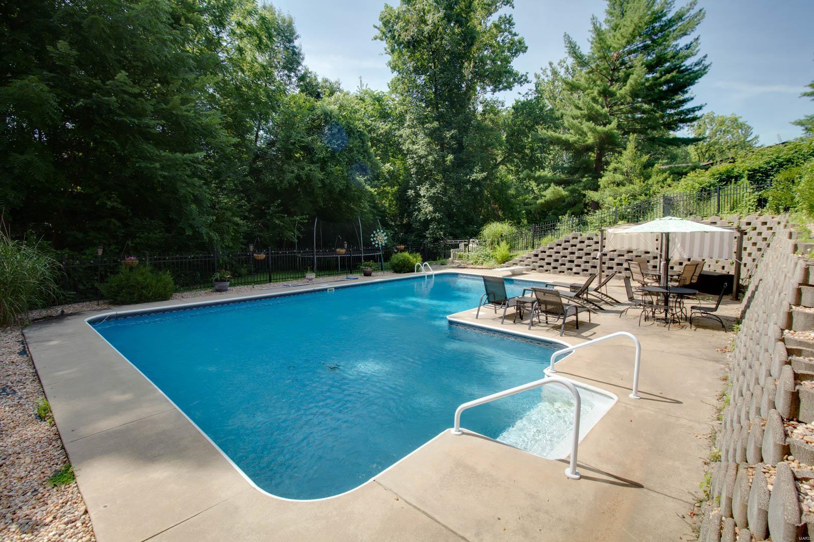 1807 Arrowhead Lane Godfrey, IL 62035 - Photo 48 of 60