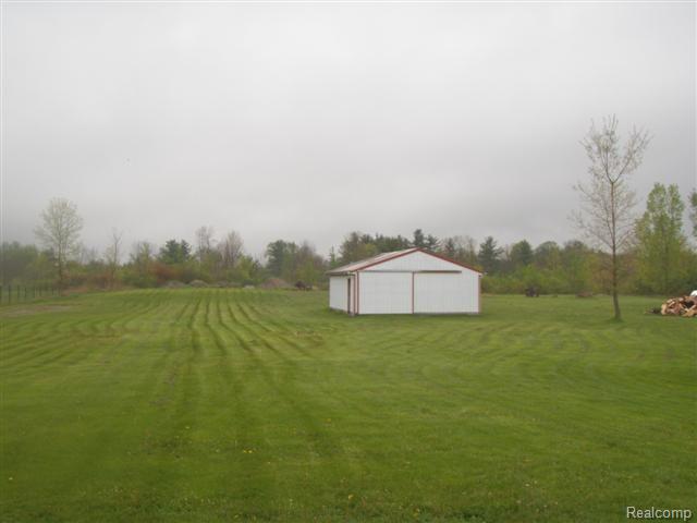 6375 Frith Road St. Clair, MI 48079 - Photo 4 of 16 05.18.11 005