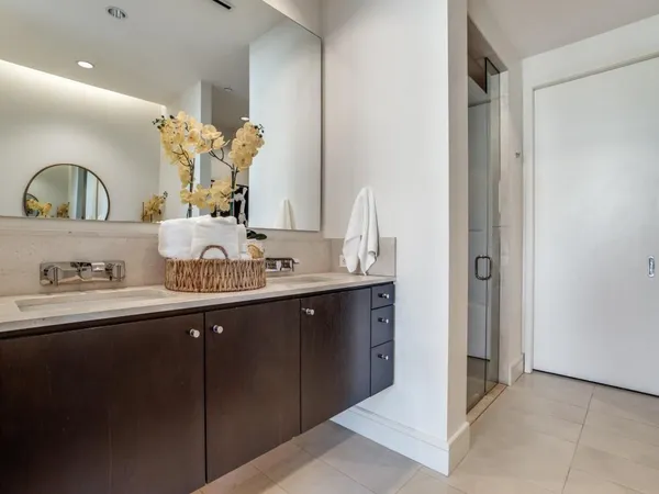 $7,400 | 2408 Victory Park Lane, Unit 737, Dallas, TX 75219