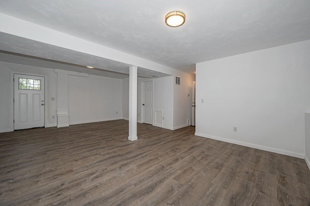 63 Old Worcester Road Webster, MA 01570 - Photo 20 of 28 Gallery Image 20