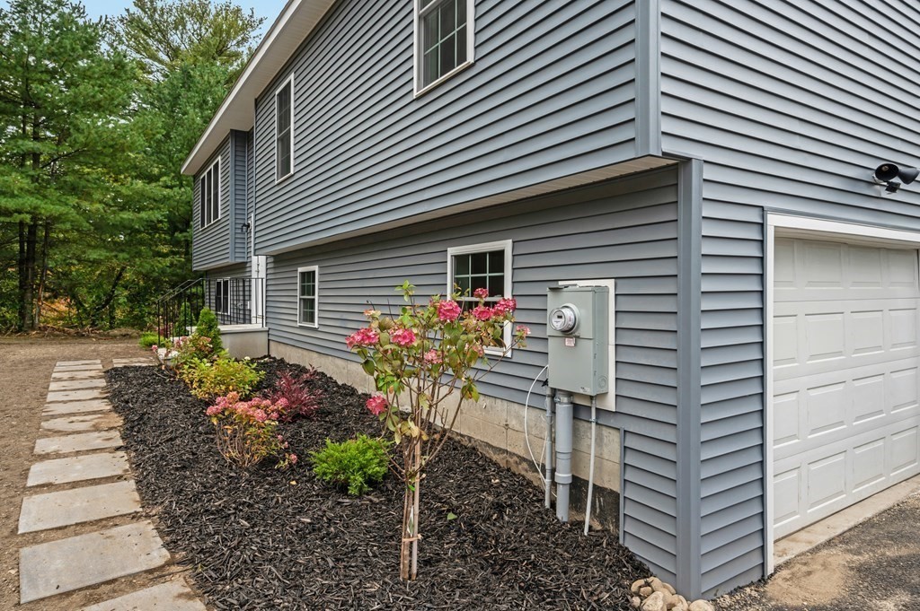 63 Old Worcester Road Webster, MA 01570 - Photo 23 of 28 Gallery Image 23