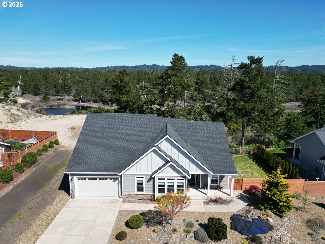 88097 Lake Point Drive Florence, OR 97439 - Photo 2 of 48 View