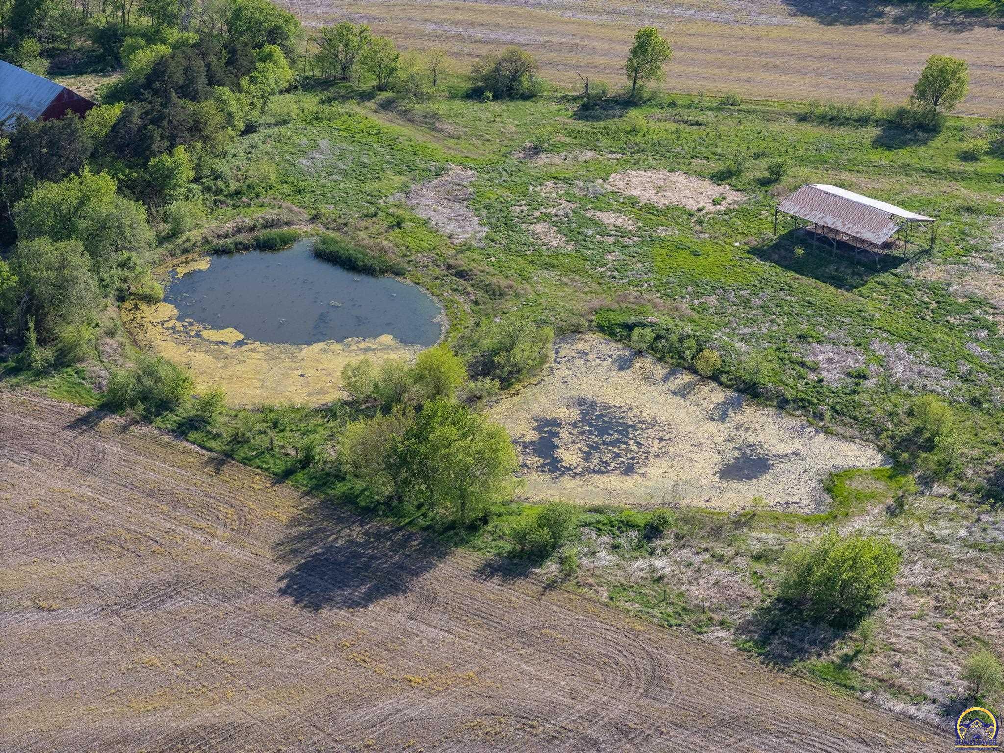 2 Southwest Docking Road Auburn, KS 66402 - Photo 14 of 17