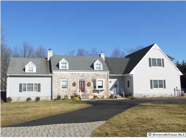 9 Shore Road Oceanport, NJ 07757 - Photo 1 of 3 Primary Photo