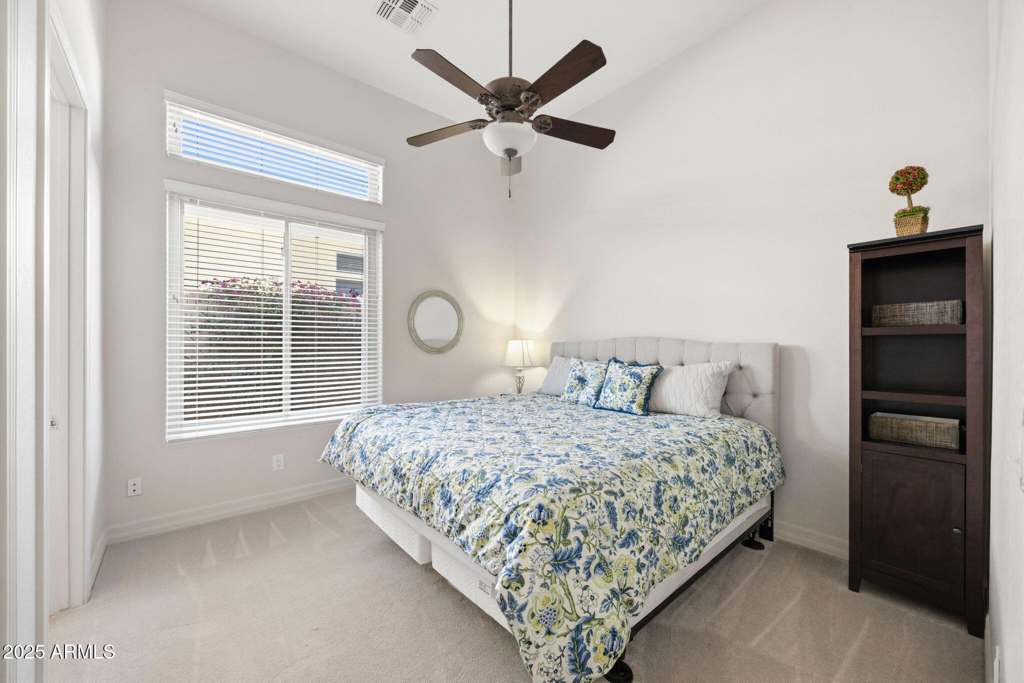 40406 North Hawk Ridge Trail Anthem, AZ 85086 - Photo 20 of 79 40406 N HAWK RIDGE TRL