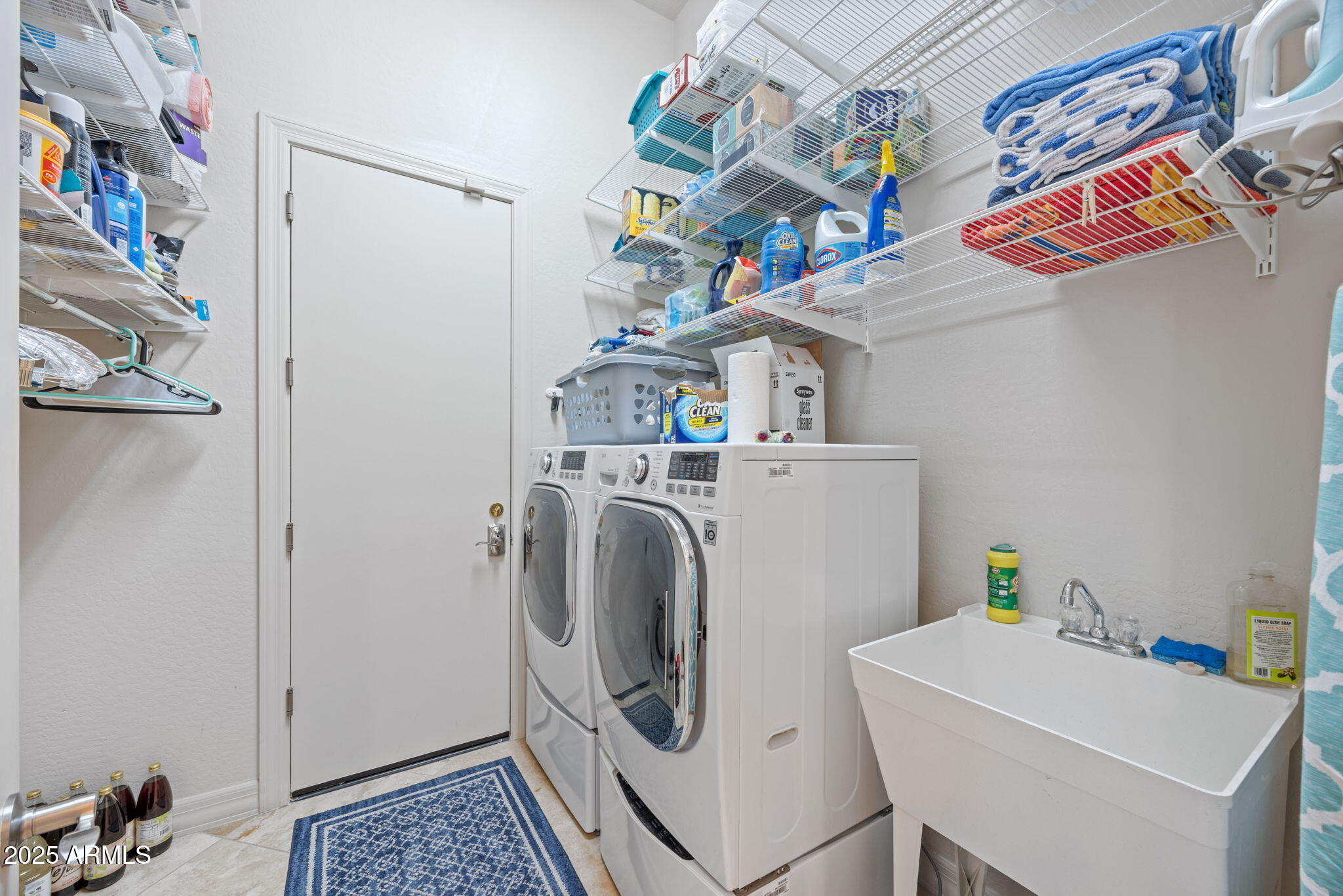 40406 North Hawk Ridge Trail Anthem, AZ 85086 - Photo 25 of 79 40406 N HAWK RIDGE TRL