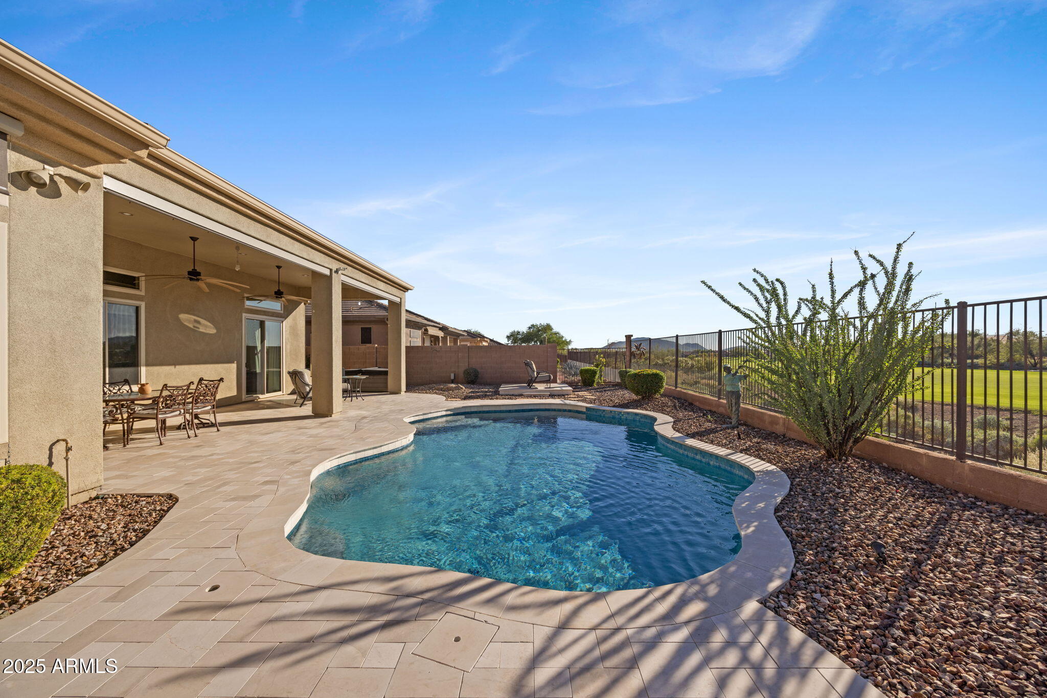 40406 North Hawk Ridge Trail Anthem, AZ 85086 - Photo 27 of 79 40406 N HAWK RIDGE TRL