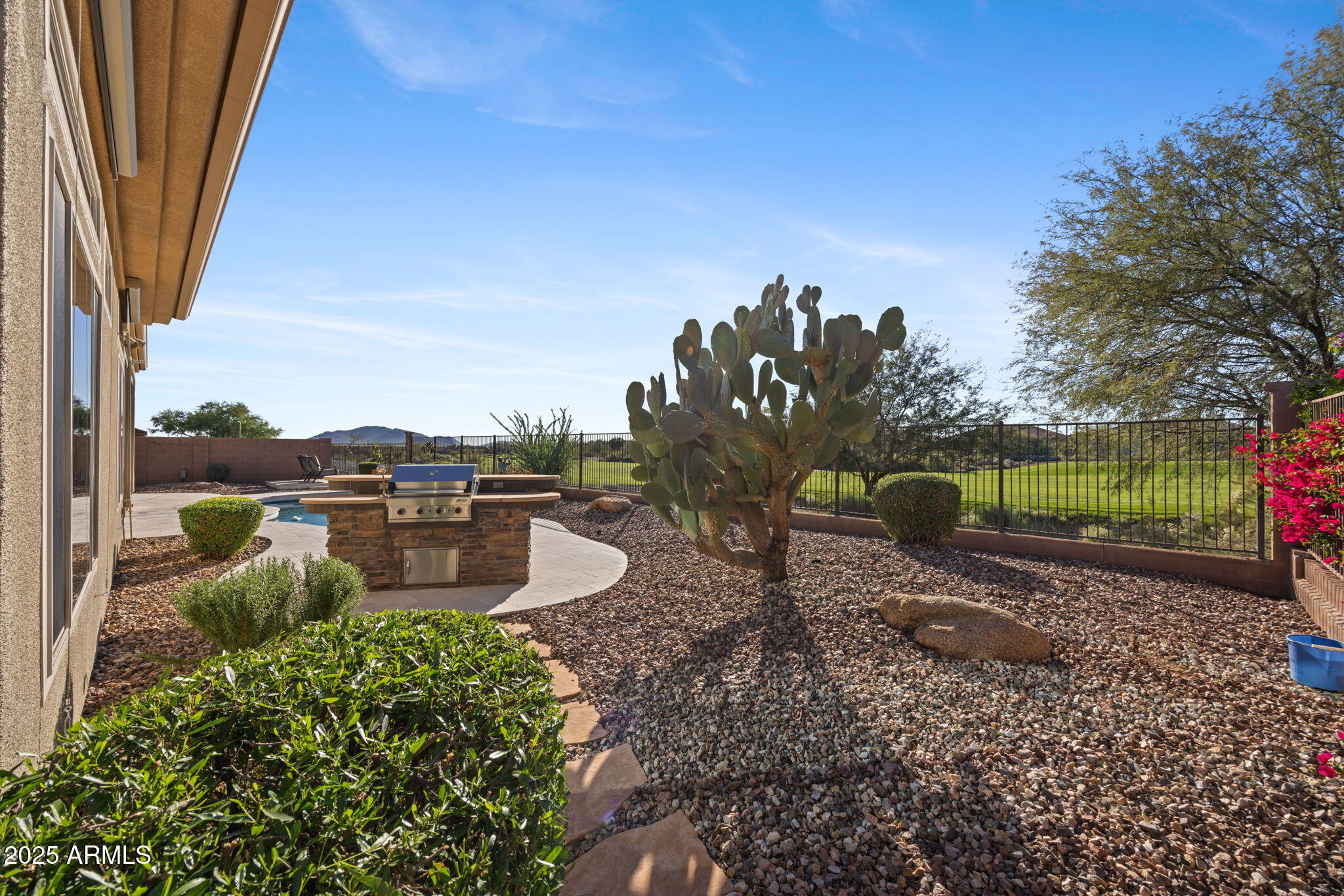 40406 North Hawk Ridge Trail Anthem, AZ 85086 - Photo 52 of 79 40406 N HAWK RIDGE TRL