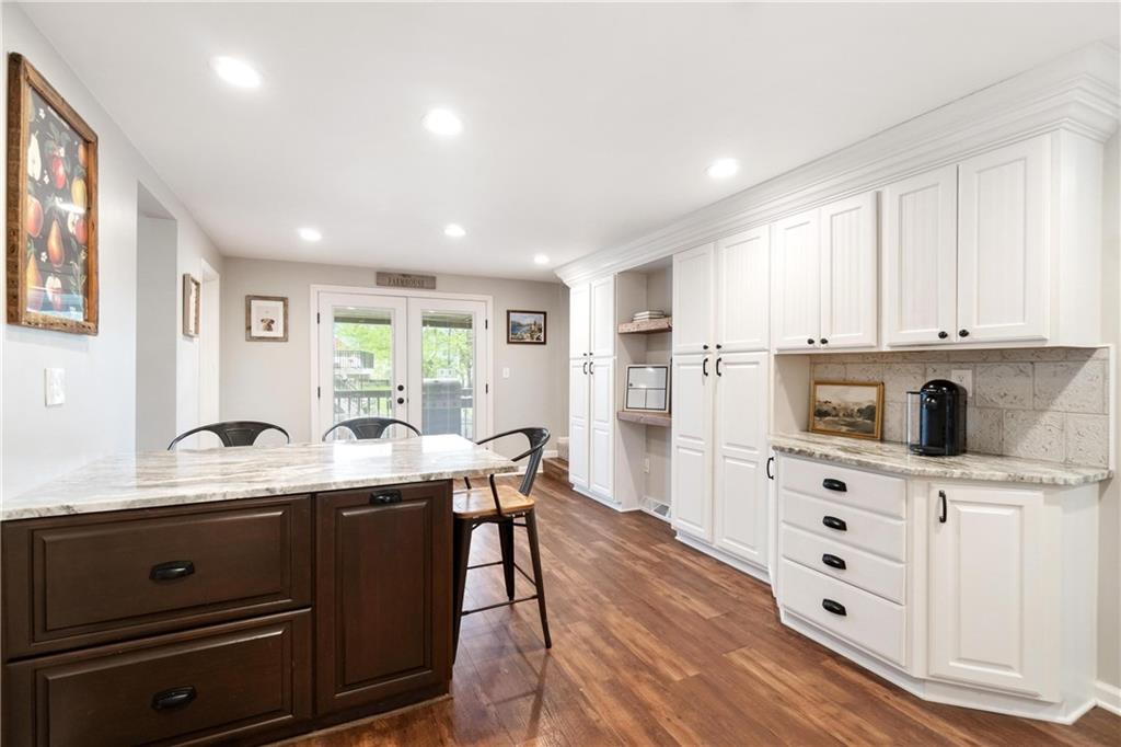 2124 Middle Road Glenshaw, PA 15116 - Photo 17 of 39 Gallery Image 17
