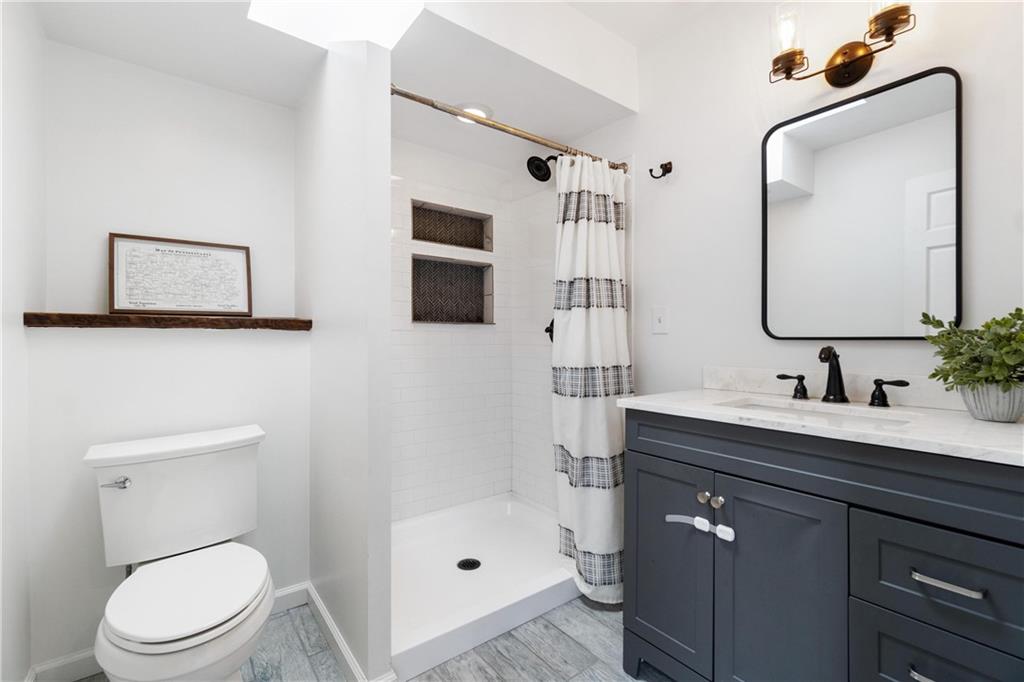 2124 Middle Road Glenshaw, PA 15116 - Photo 25 of 39 Gallery Image 25