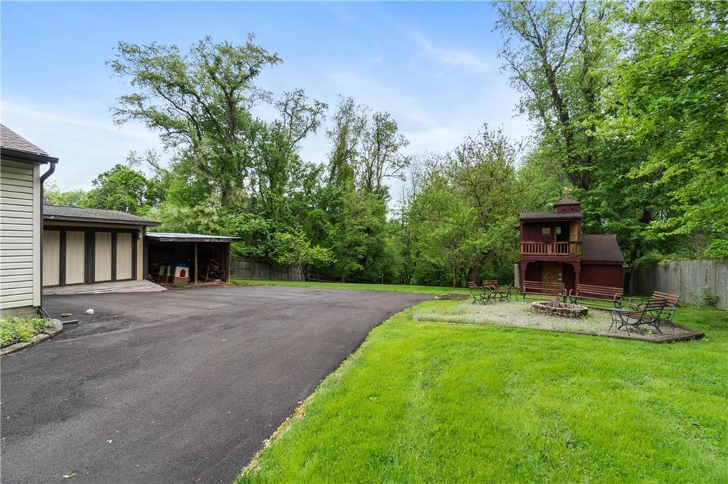 2124 Middle Road Glenshaw, PA 15116 - Photo 33 of 39 Gallery Image 33
