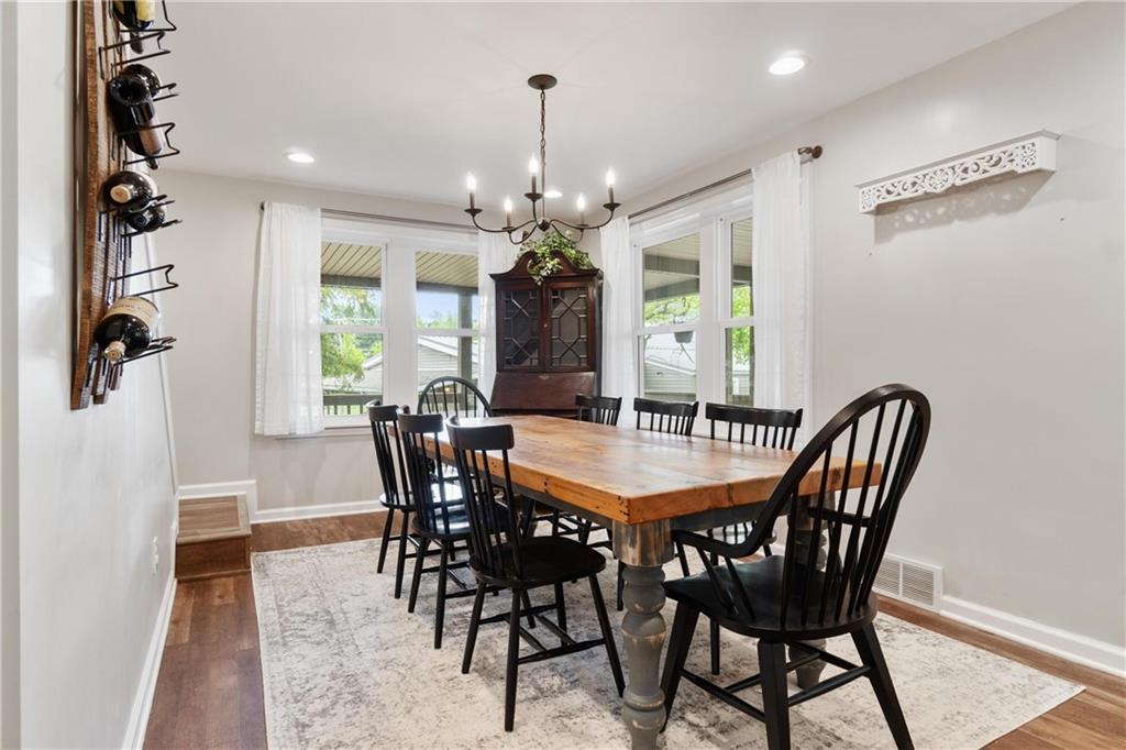 2124 Middle Road Glenshaw, PA 15116 - Photo 9 of 39 Gallery Image 9