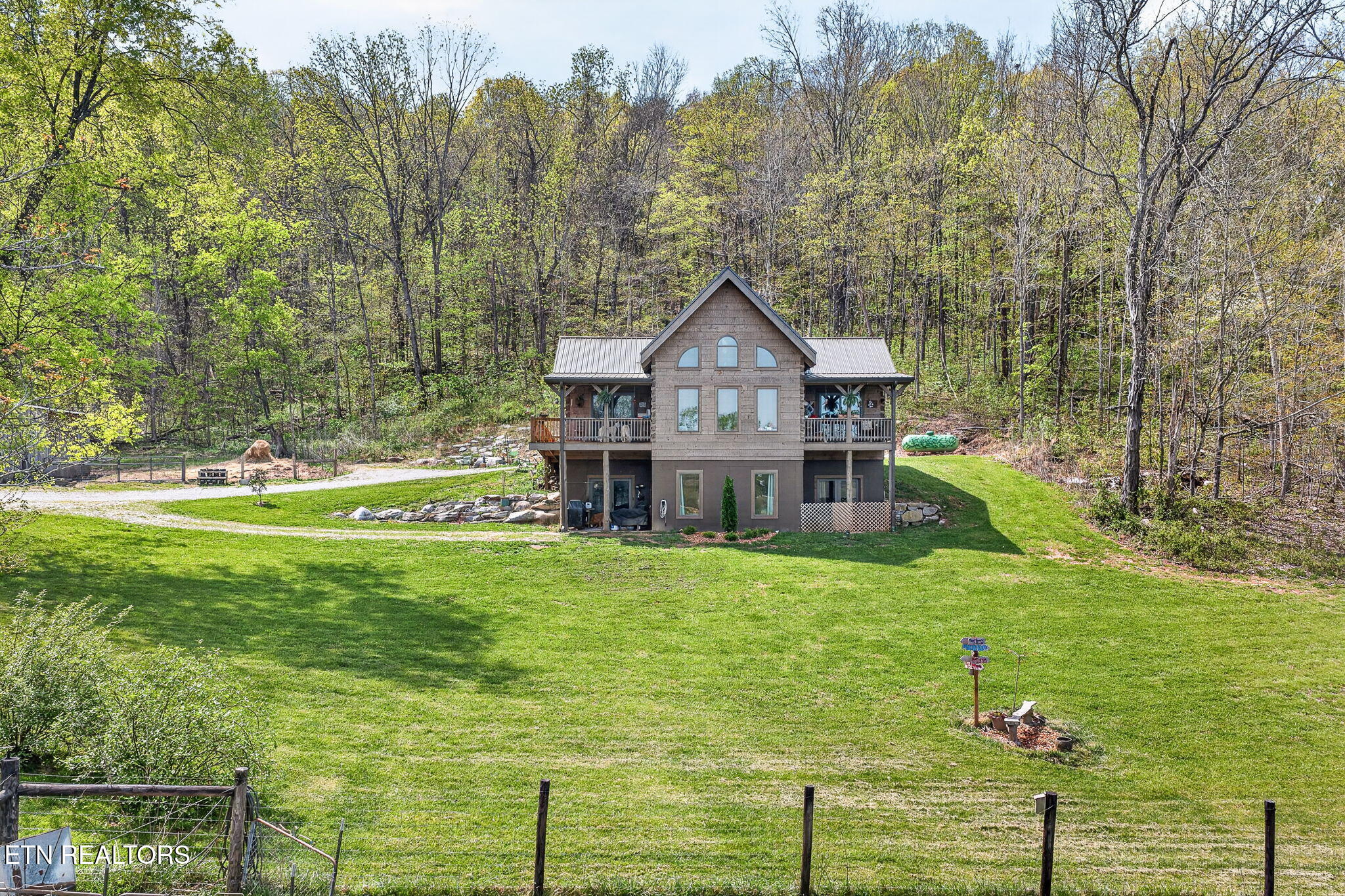 1218 Moody Road Byrdstown, TN 38549 - Photo 2 of 60 1-web-or-mls-1218 Moody Rd_005_TNPC