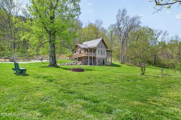 $829,000 | 1218 Moody Road, Byrdstown, TN 38549