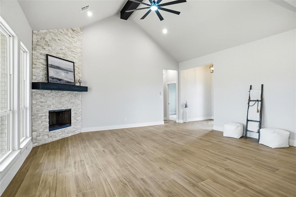 3005 Westfork Way Springtown, TX 76082 - Photo 7 of 39