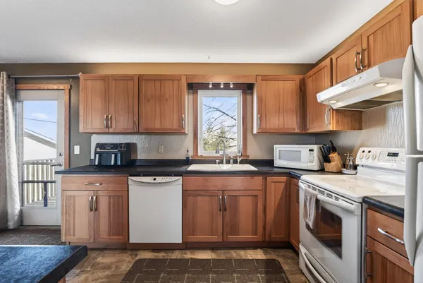 $389,900 | 7676 Labeaux Avenue Northeast, Otsego, MN 55301