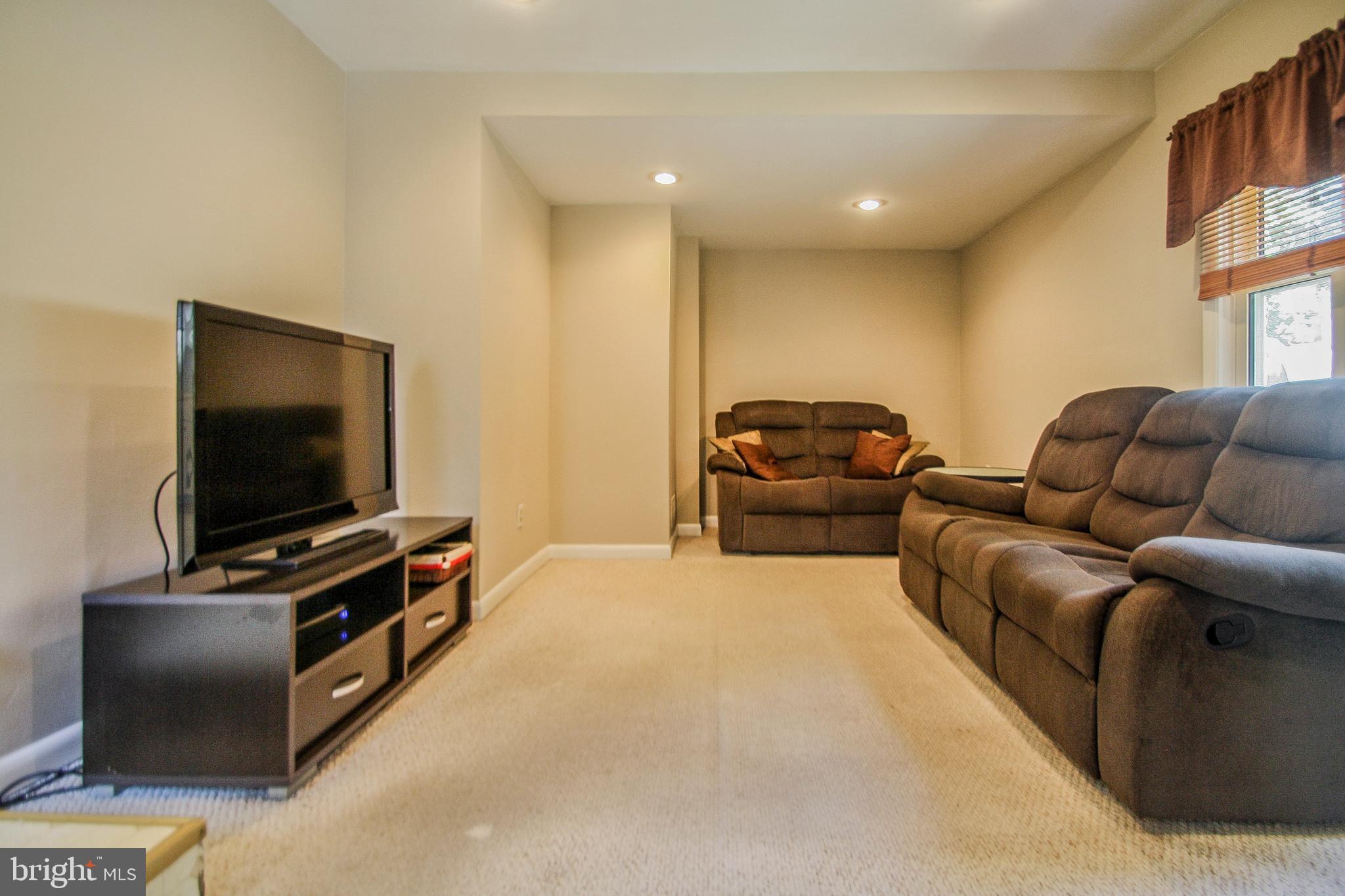 533 Manor Road Elkins Park, PA 19027 - Photo 16 of 43 Gallery Image 16