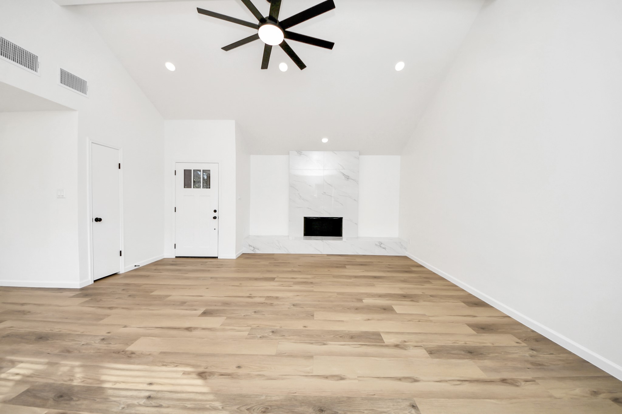 3305 Avenue R Rosenberg, TX 77471 - Photo 3 of 24