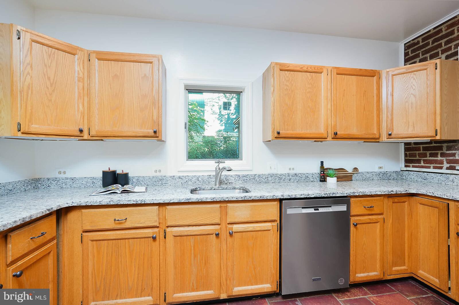 302 Windsor Street Silver Spring, MD 20910 - Photo 11 of 56 Gallery Image 11