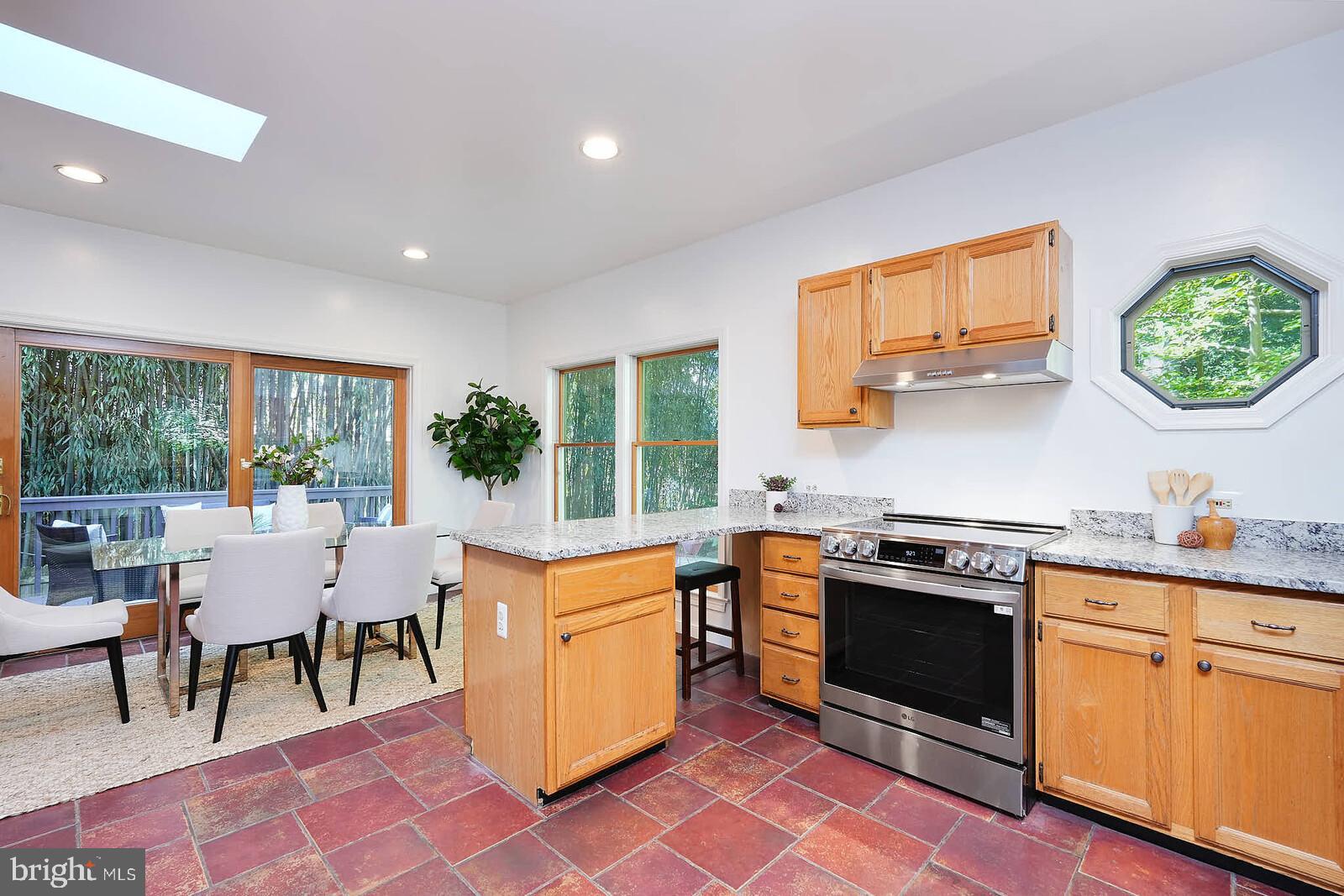 302 Windsor Street Silver Spring, MD 20910 - Photo 13 of 56 Gallery Image 13