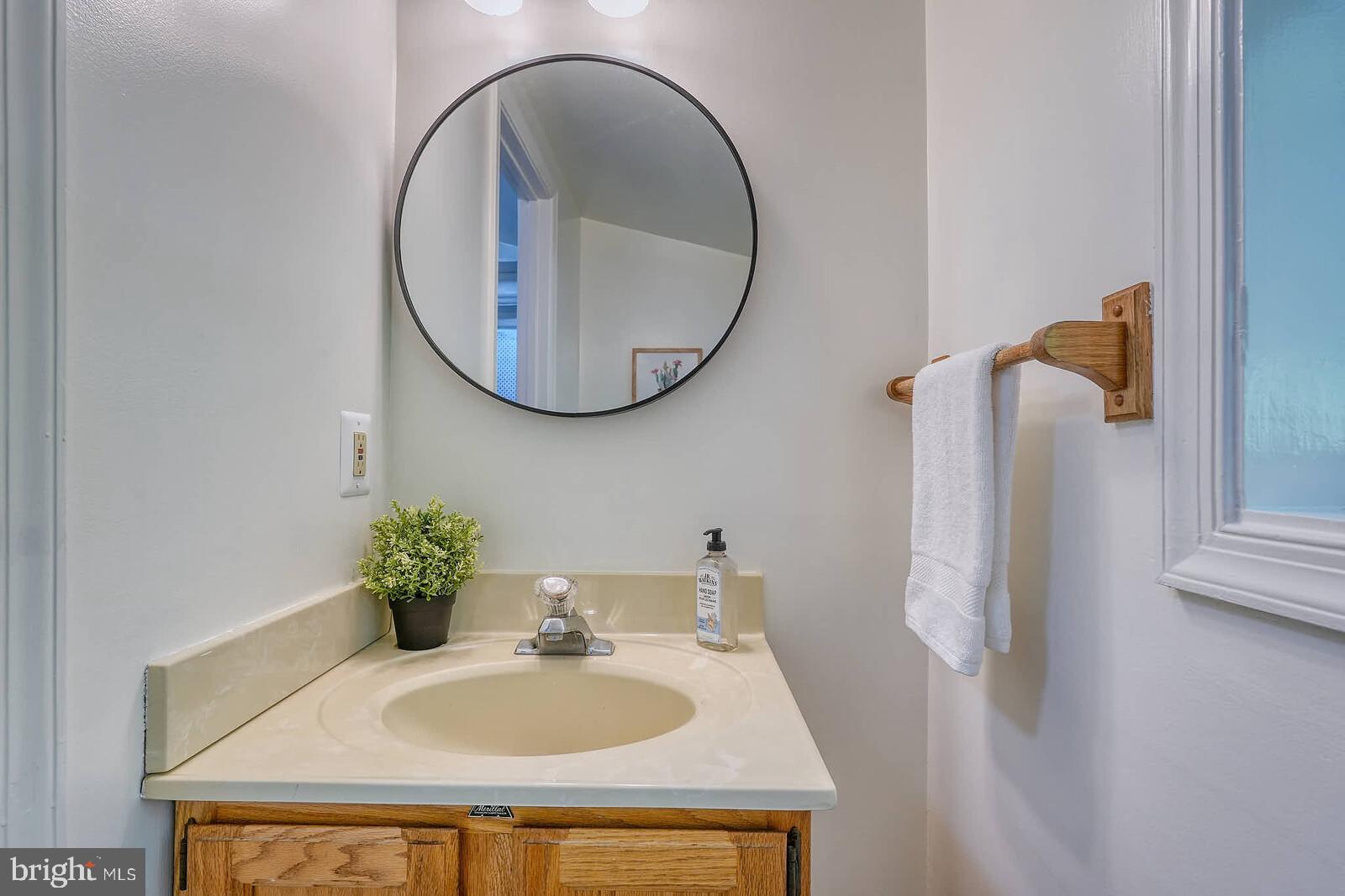 302 Windsor Street Silver Spring, MD 20910 - Photo 18 of 56 Gallery Image 18